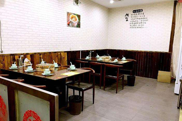九孔喷泉鱼火锅加盟