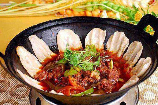 地锅鸡加盟门店