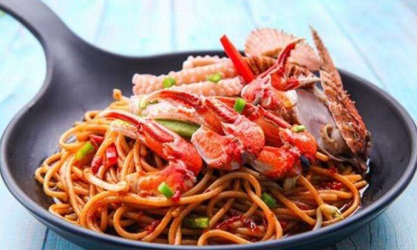 面一会海鲜焖面加盟门店