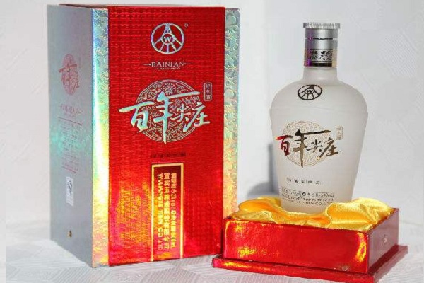 五粮液百年尖庄酒加盟店