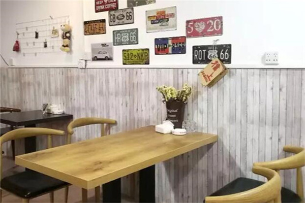 楼上奶茶铺加盟门店