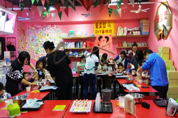 爱至型蛋糕店加盟门店