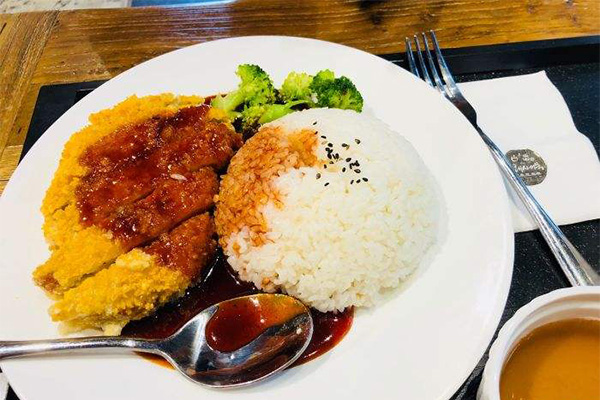 鱼本鱼鱼肉蛋糕加盟门店