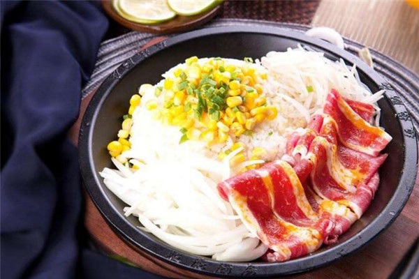 四季飘香板烧饭加盟店