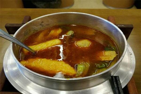 陶椿台湾锅烧料理加盟门店