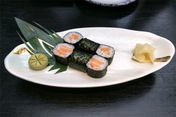 秋叶日料加盟门店