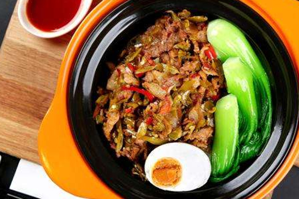 一人一煲煲仔饭加盟费