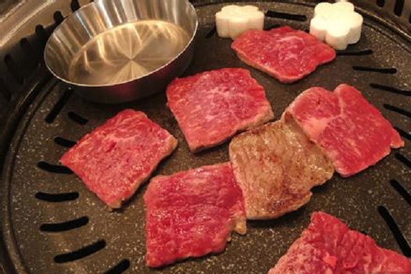 中渝纸上烤肉加盟店