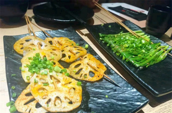 禾稷小烤加盟店