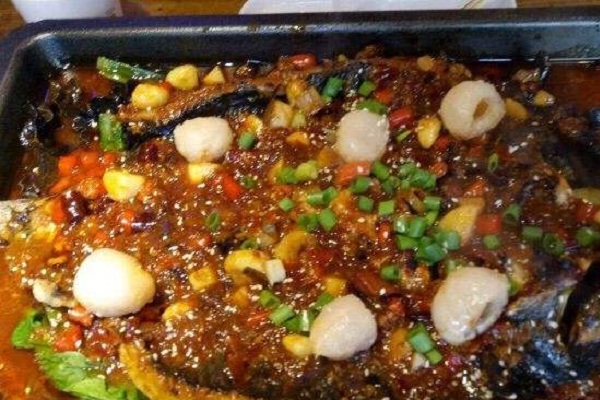 鱼小渝荔枝烤鱼加盟店