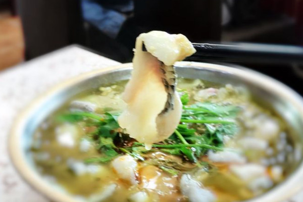 井亭酸菜鱼米饭加盟门店