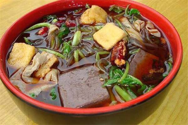 水煮江湖麻辣烫加盟费