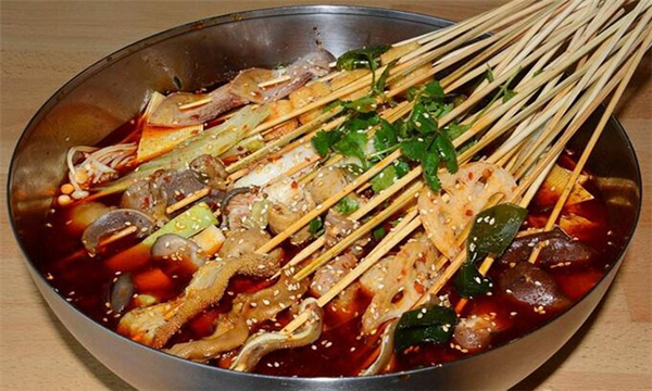 西街姑娘串串香加盟费