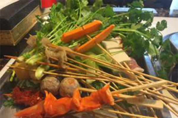 小米家串串香加盟门店
