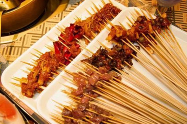 卅卅红油串串加盟门店