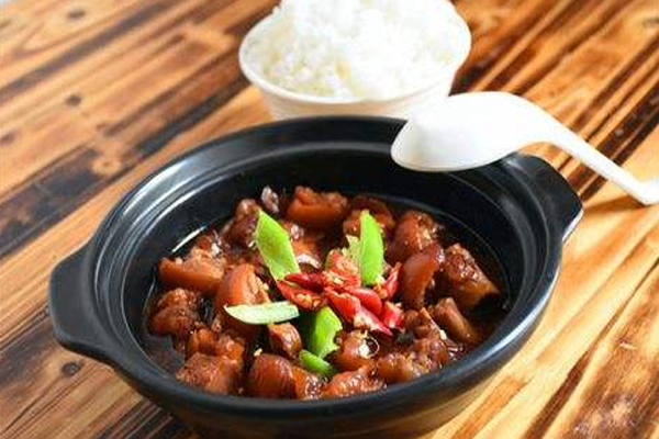 好给力黄焖鸡米饭加盟门店
