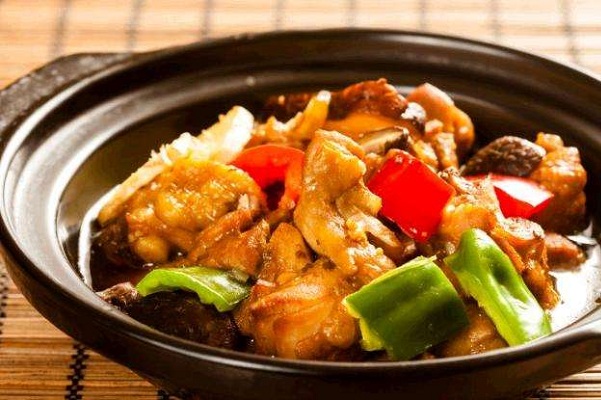 味湾黄焖鸡米饭加盟店