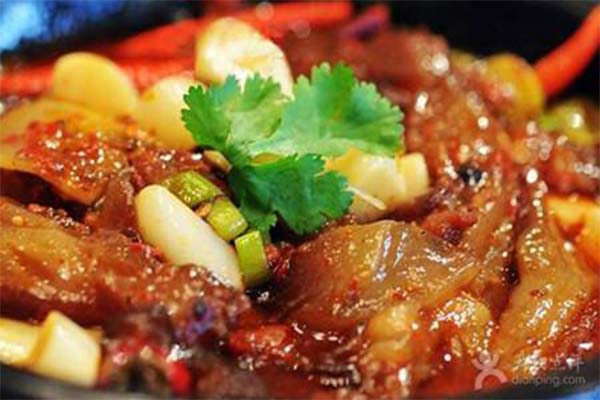 牛呀粉煸香烧锅粉加盟费