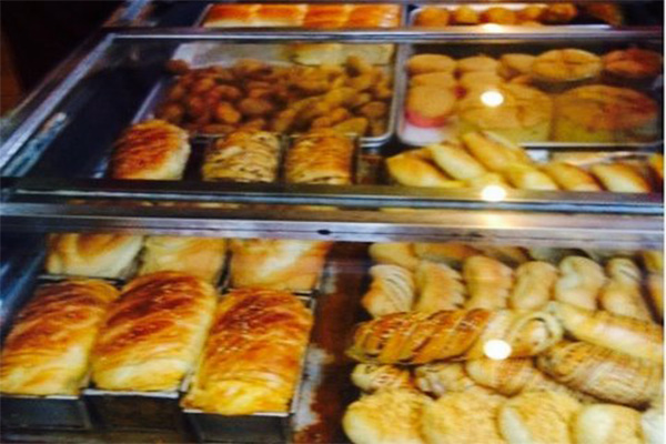 出品靓面包西饼店加盟费