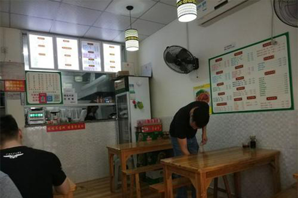 川陕手擀面加盟门店