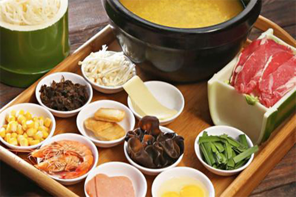 春城老百姓过桥米线加盟门店