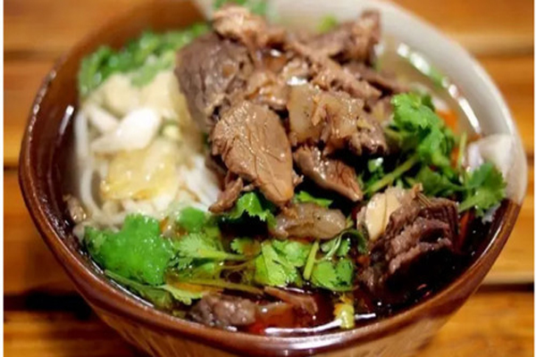 姐弟黑皮牛肉粉加盟店