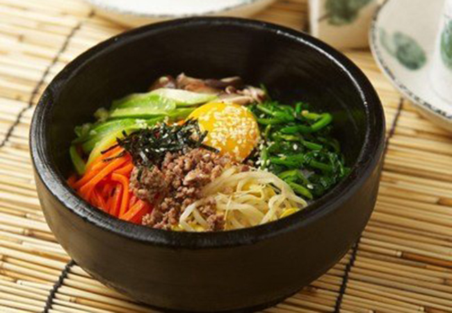 又臣石锅拌饭加盟费