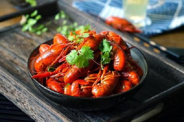 北右六小龙虾加盟费