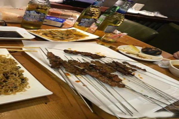来串门烧烤加盟费