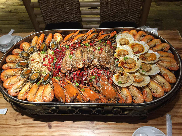 东方捞海鲜自助烤肉加盟