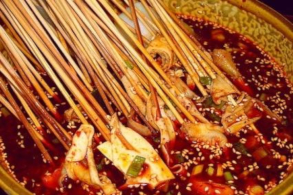 钵小姐钵钵鸡加盟店