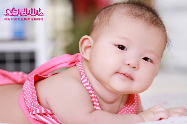 哈尼贝贝儿童摄影