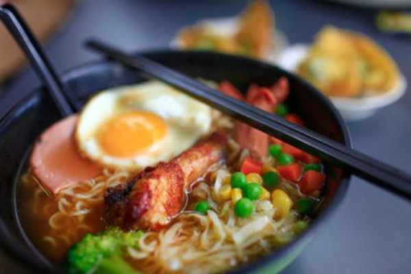 淳小二粉面铺子加盟费