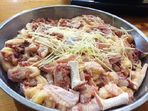 鸡包渔打边炉加盟店