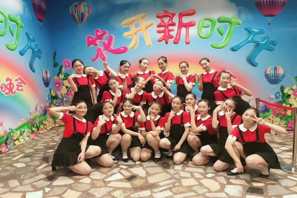 爱莲舞蹈学校加盟费