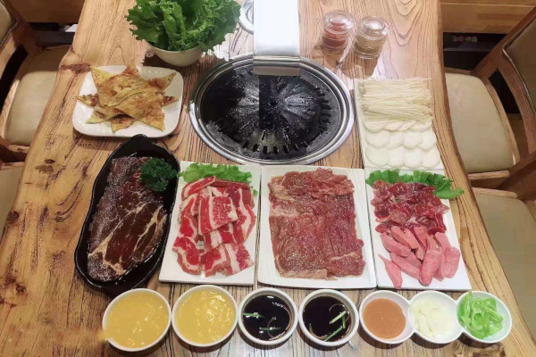 壹品宫炭火烤肉加盟费