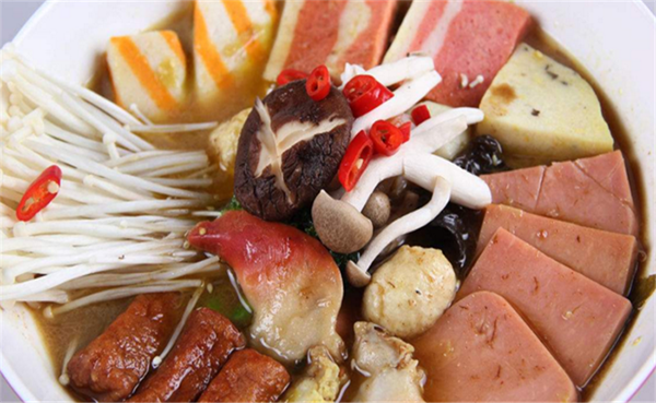 新记渝味麻辣烫加盟店