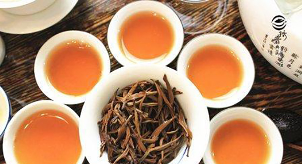 小龙茶加盟店