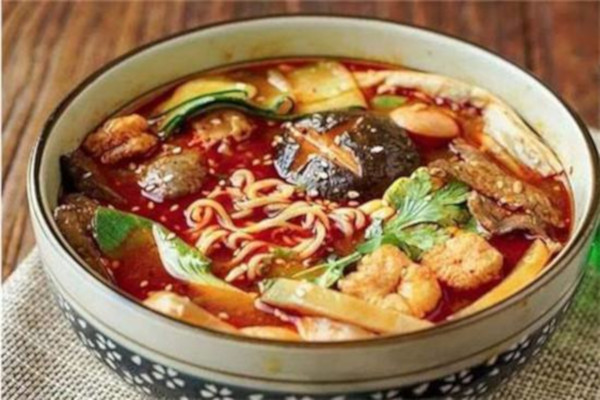 奔吃麻辣烫加盟费