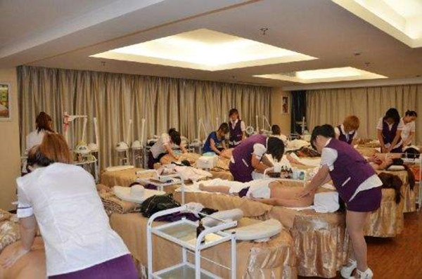 仟倩美容美体加盟店