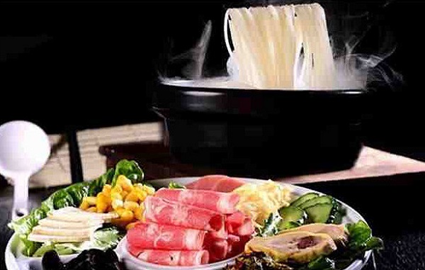白日青春新派过桥米线加盟费