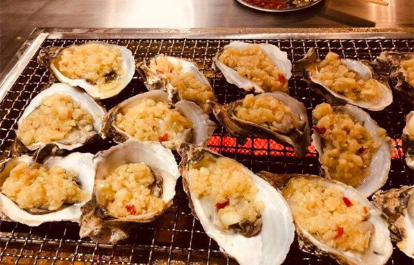 蚝英雄自助烤蚝店加盟店