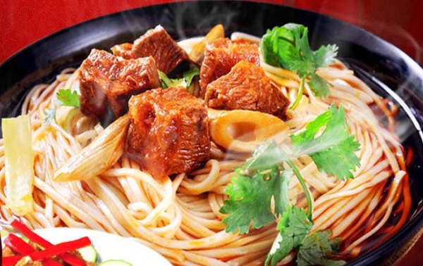 四两肉面馆加盟费