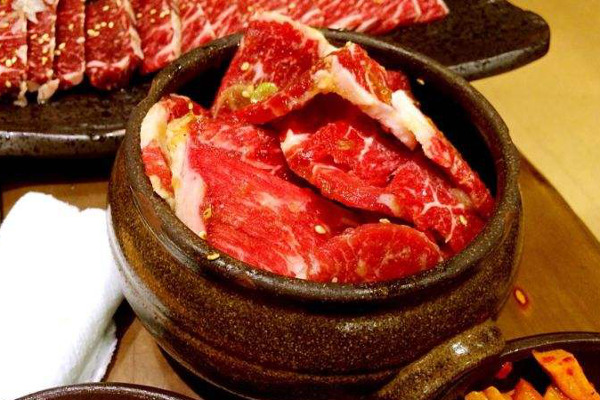 西塔斗牛家烧烤加盟费