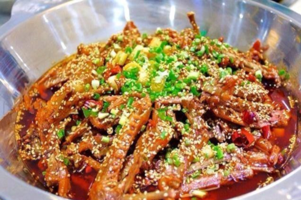 辣么拽干锅鸭爪加盟店