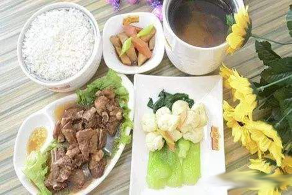 快吉克中式快餐加盟费