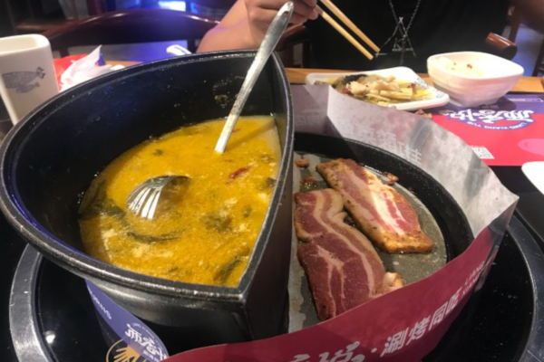 两香悦•涮烤一体锅加盟店