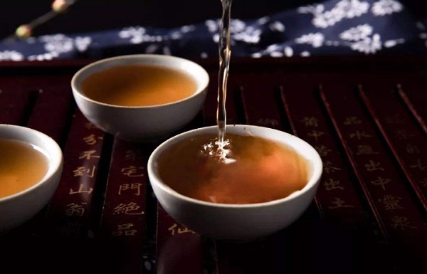 呤茶