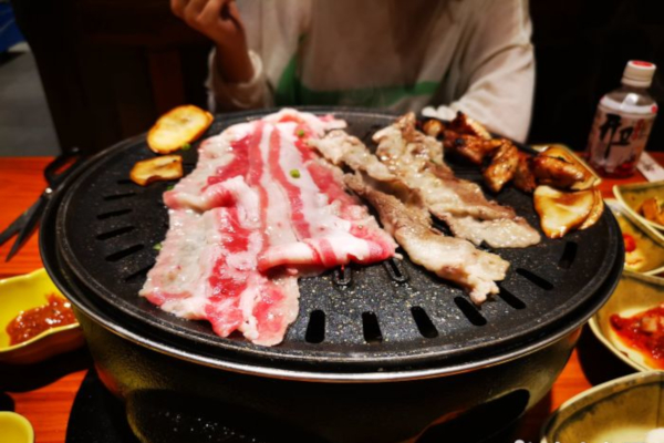 韩象烤肉炭火烤肉加盟店