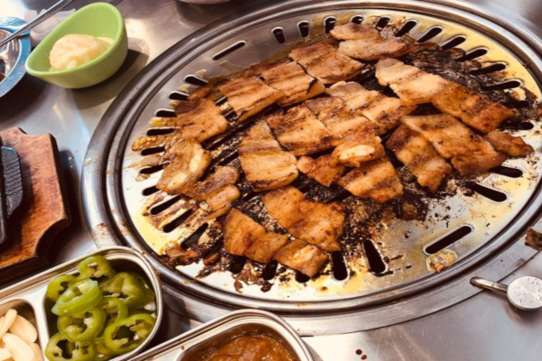 韩九点炭火烤肉加盟费